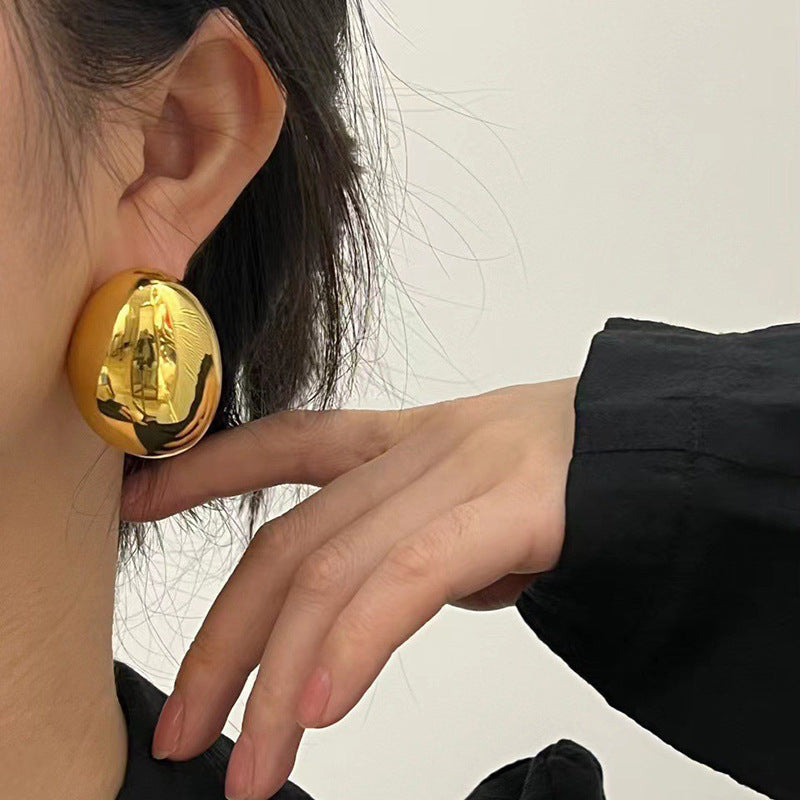 Classic Earring with Timeless Appeal