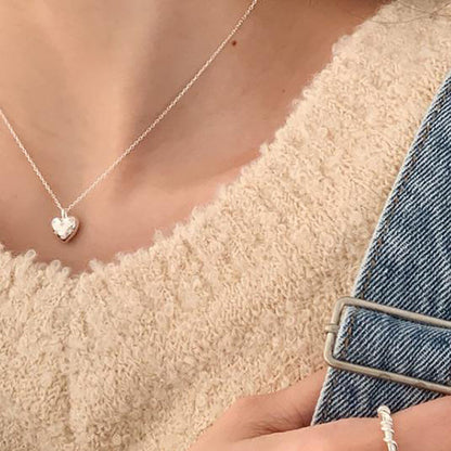 Stunning Necklace for Daily Wear
