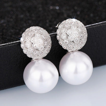 Charming Pearl Earring for Any Occasion