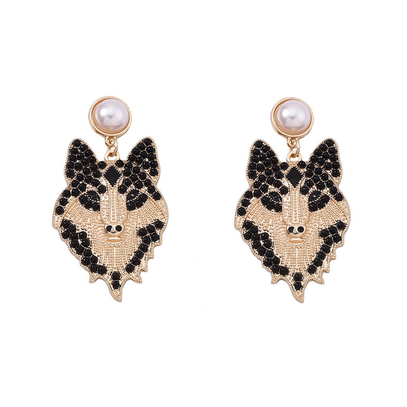 Classic Pearl Earring with Timeless Appeal