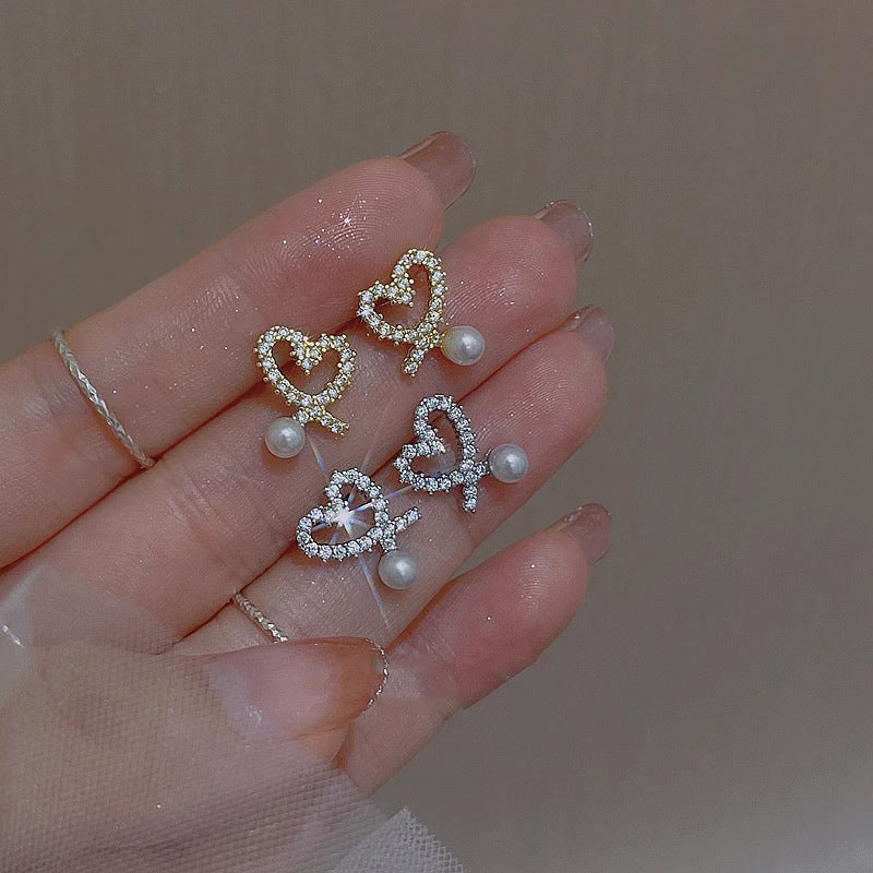 Charming Pearl Earring for Any Occasion