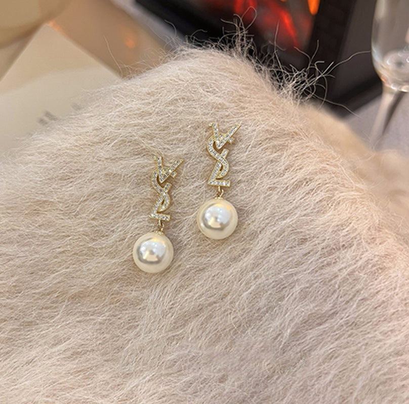 Delicate Artisan Pearl Earring