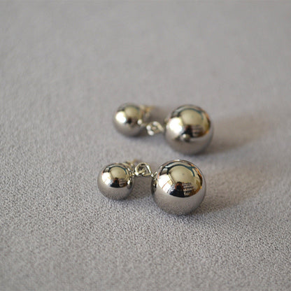 Beautiful Gold Earring with Unique Style