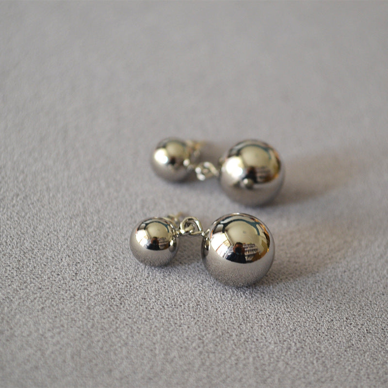 Beautiful Gold Earring with Unique Style