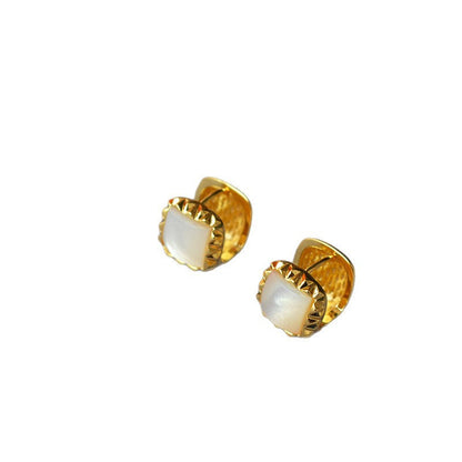 Stunning Gold Earring for Daily Wear