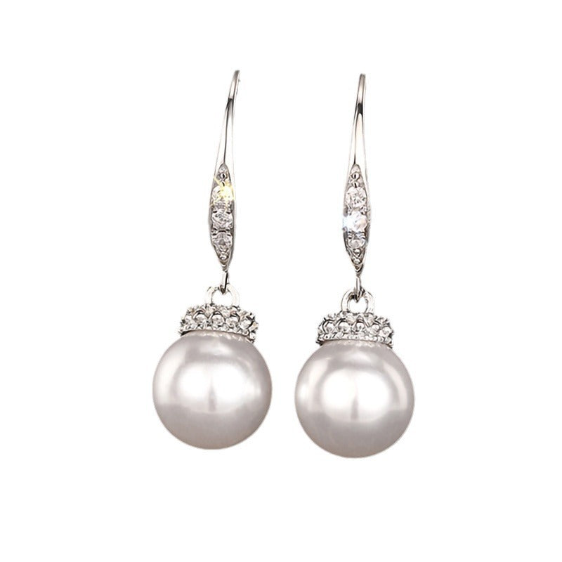 Romantic Pearl Earring for Special Moments