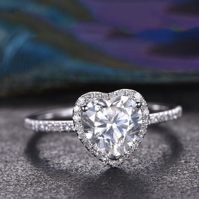 Charming Gold Ring for Any Occasion
