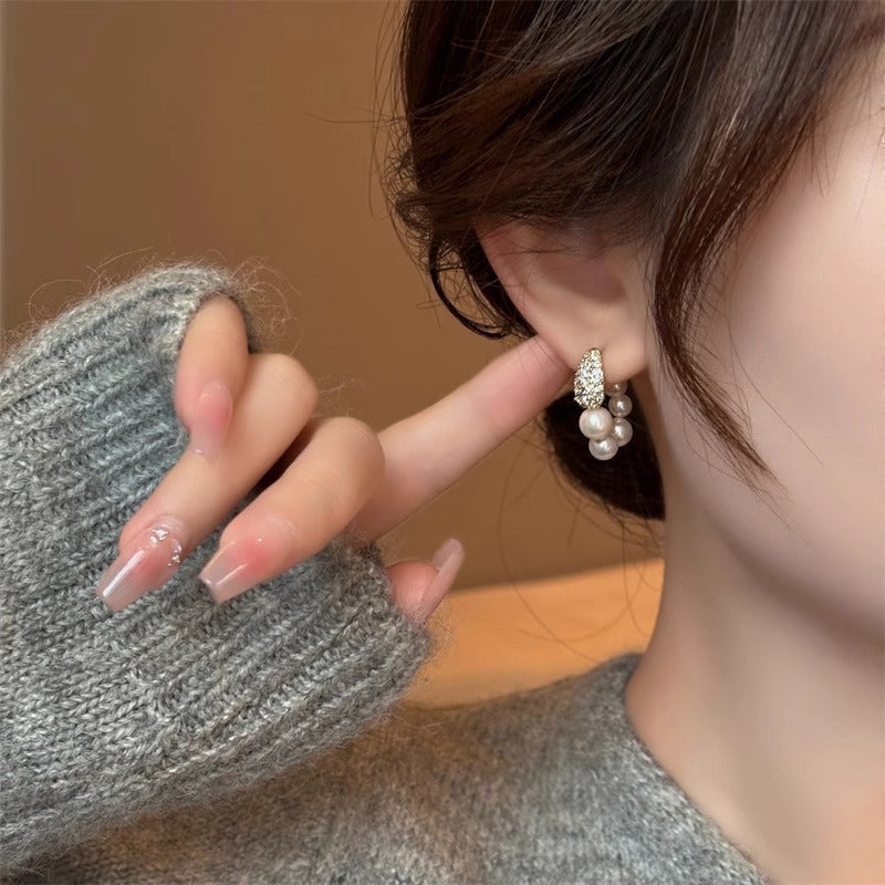 Charming Pearl Earring for Any Occasion