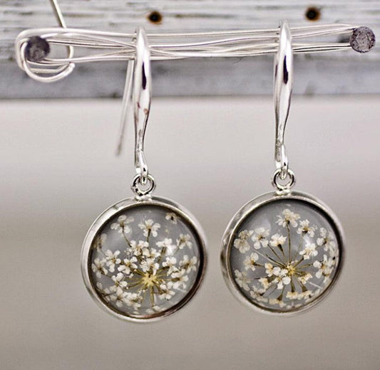 Charming Earring for Any Occasion