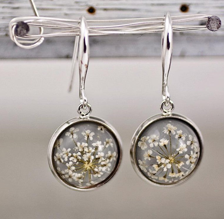 Charming Earring for Any Occasion
