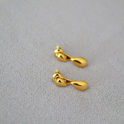 Beautiful Gold Earring with Unique Style