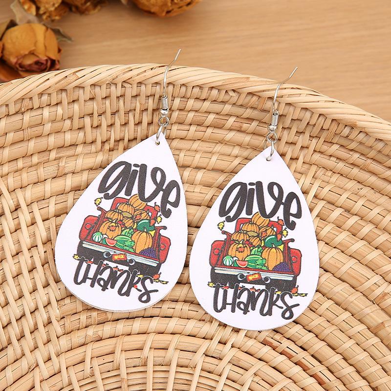 Charming Earring for Any Occasion