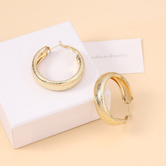 Charming Earring for Any Occasion