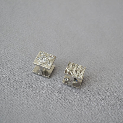 Beautiful Gold Earring with Unique Style