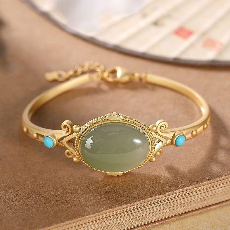 Stunning Gold Bracelet for Daily Wear