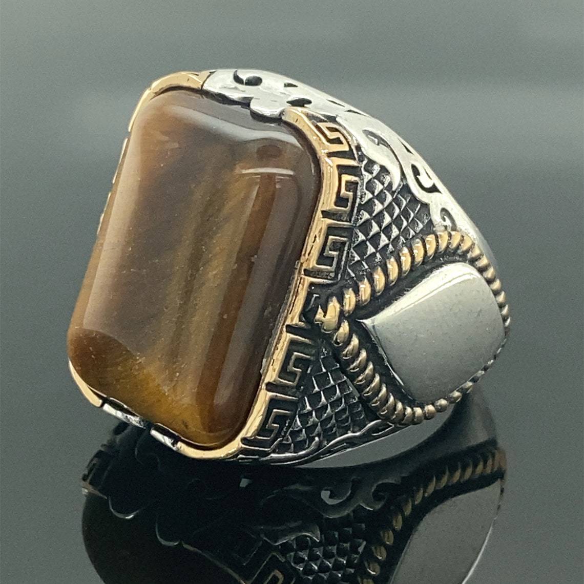 Charming Ring for Any Occasion