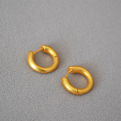 Stunning Gold Earring for Daily Wear