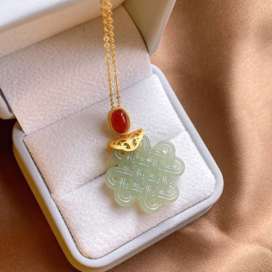 Romantic Gold Pendant for Special Moments