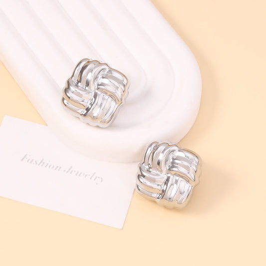 Classic Earring with Timeless Appeal