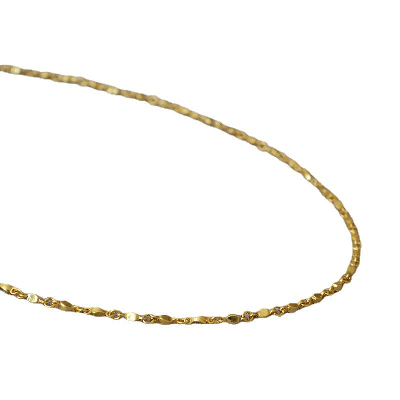 Beautiful Gold Necklace with Unique Style
