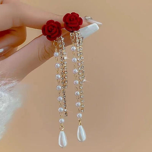 Classic Pearl Earring with Timeless Appeal