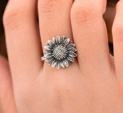 Classic Ring with Timeless Appeal