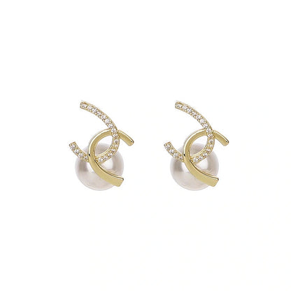 Charming Pearl Earring for Any Occasion