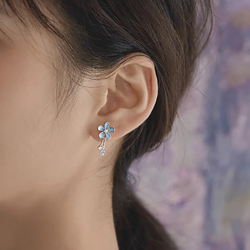 Charming Earring for Any Occasion