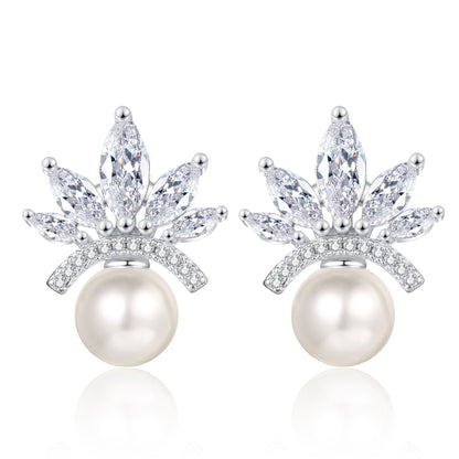 Beautiful Pearl Earring with Unique Style