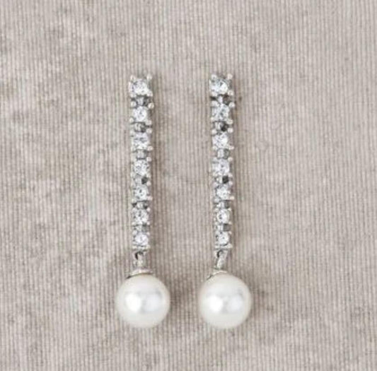 Elegant Silver Earring for Every Occasion