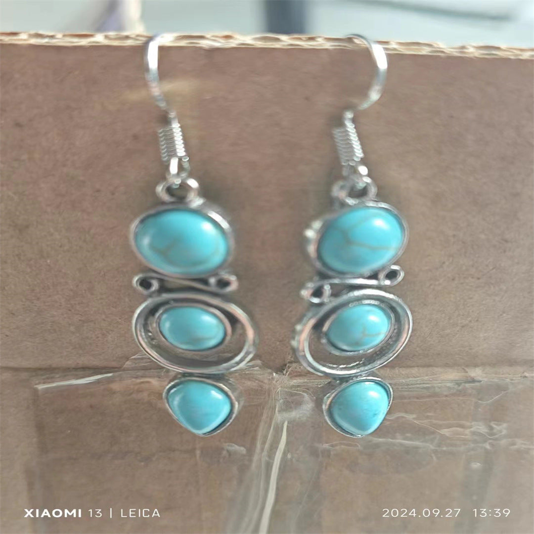 Charming Earring for Any Occasion