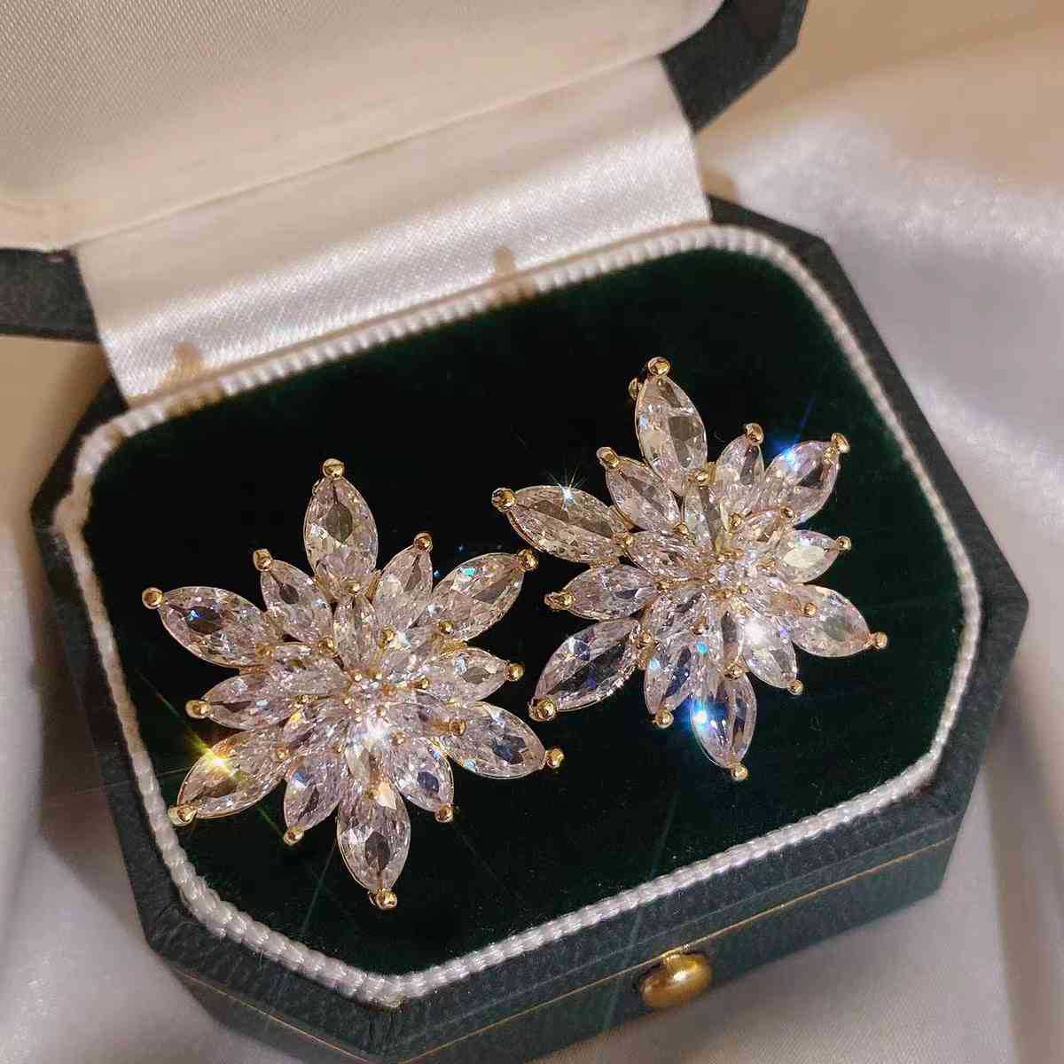 Elegant Earring for Every Occasion