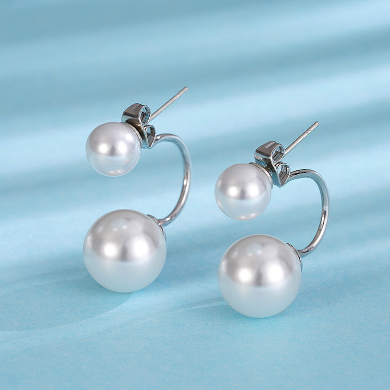 Beautiful Pearl Earring with Unique Style