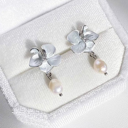 Stunning Pearl Earring for Daily Wear