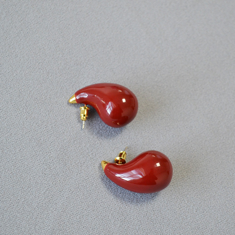 Classic Silver Earring with Timeless Appeal
