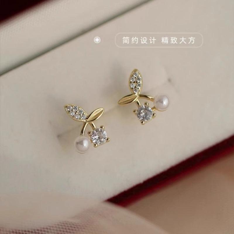 Romantic Pearl Earring for Special Moments