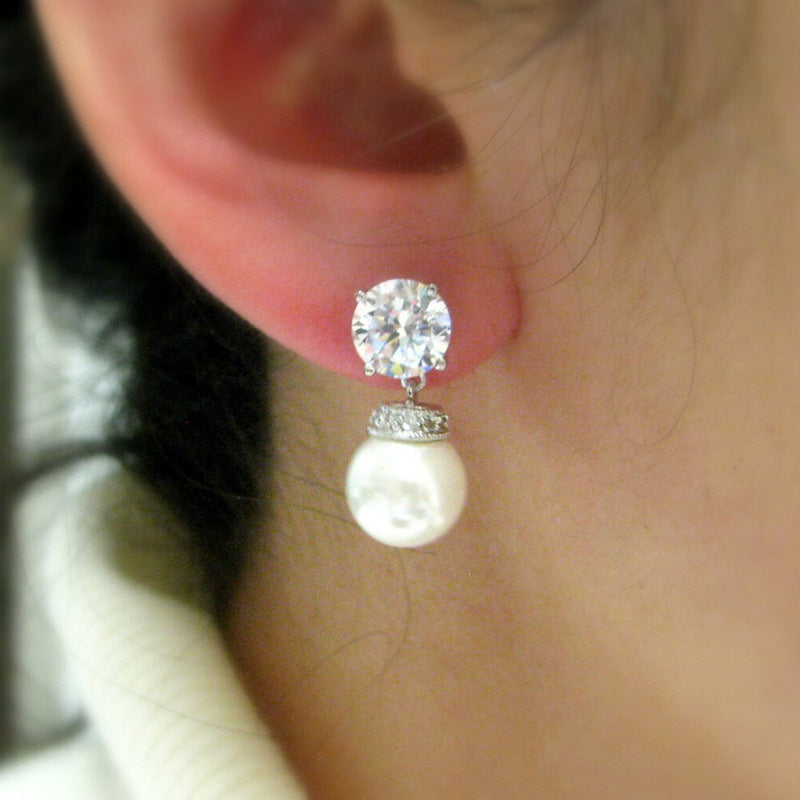Charming Pearl Earring for Any Occasion