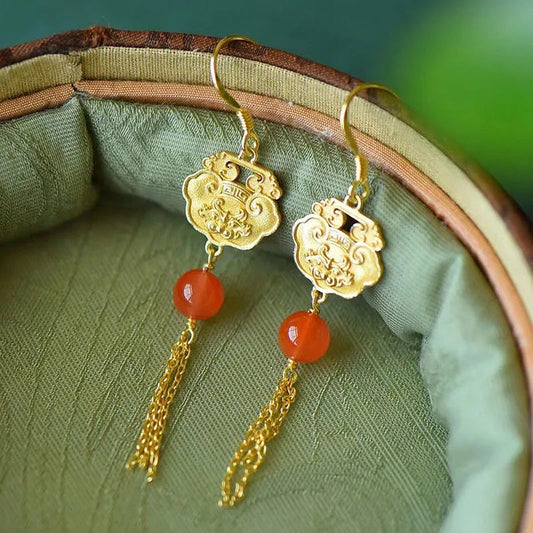 Stunning Gold Earring for Daily Wear
