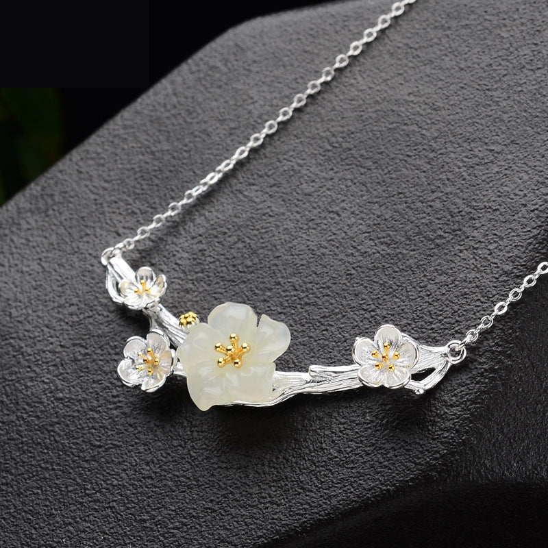 Beautiful Silver Necklace with Unique Style