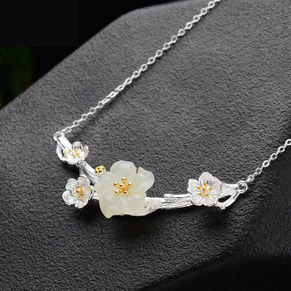 Beautiful Silver Necklace with Unique Style