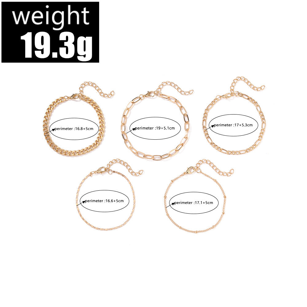 Romantic Gold Bracelet for Special Moments