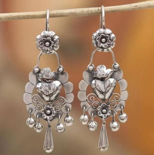 Classic Earring with Timeless Appeal