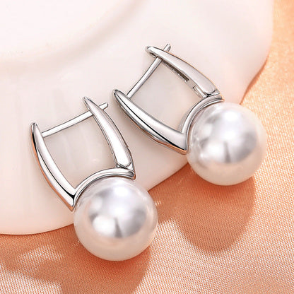 Delicate Artisan Pearl Earring