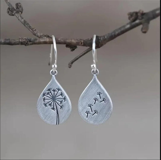 Stunning Silver Earring for Daily Wear