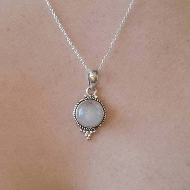 Romantic Necklace for Special Moments