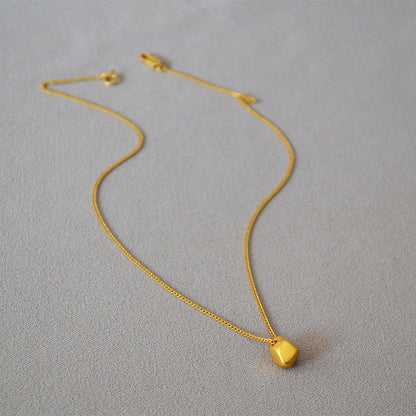 Elegant Gold Necklace for Every Occasion