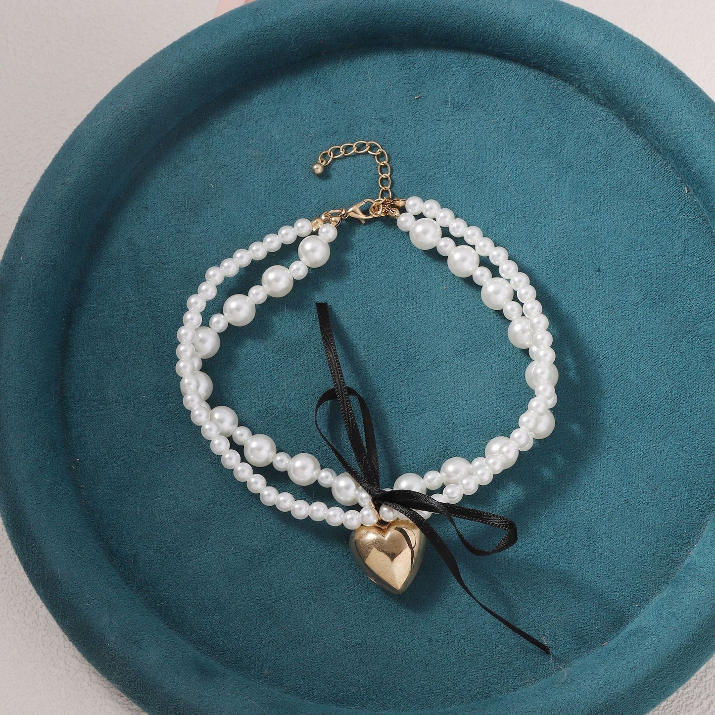 Romantic Pearl Necklace for Special Moments