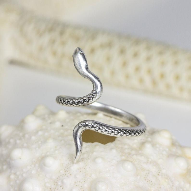 Classic Ring with Timeless Appeal
