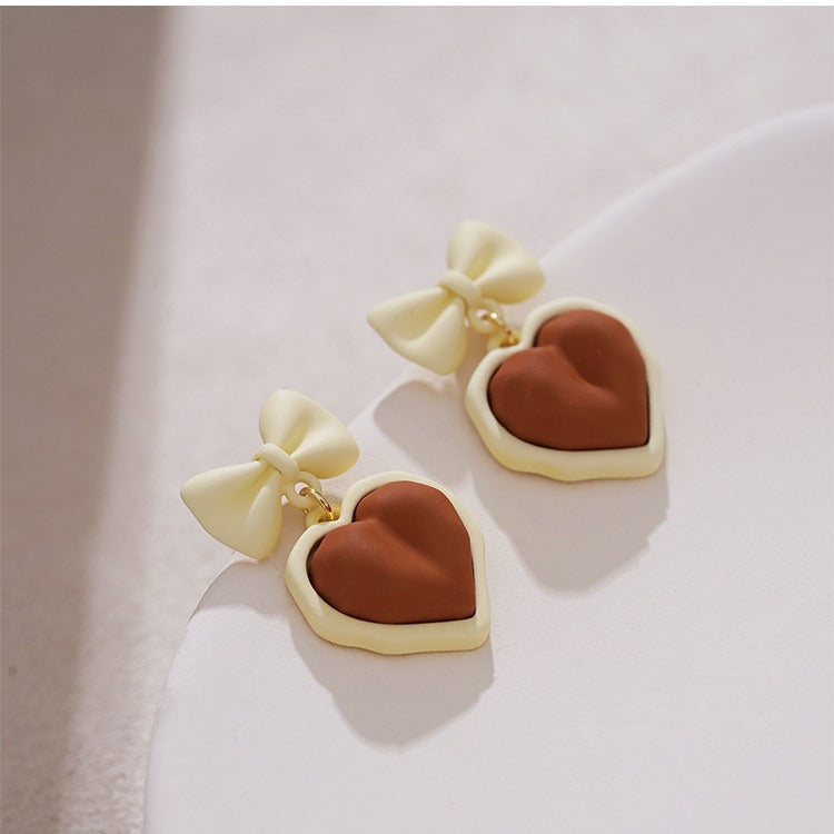 Charming Earring for Any Occasion
