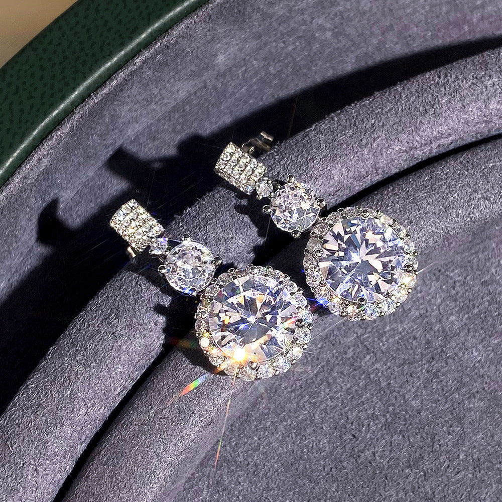 Beautiful Earring with Unique Style